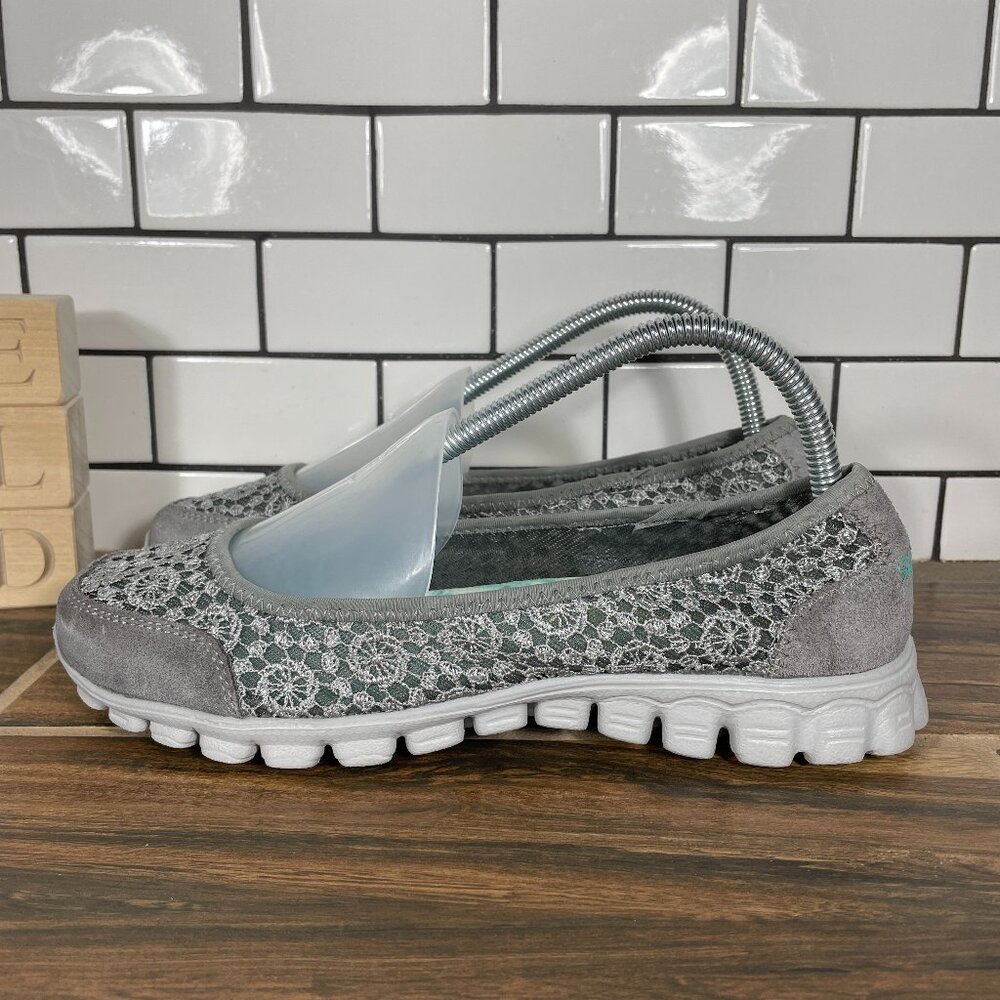 Skechers EZ Flex 2 Flighty Womens 7.5 Shoes Gray Pinwheel Crochet Comfort Flat
